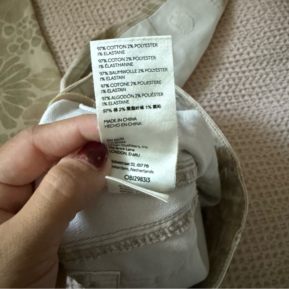 Pilcro by Anthropologie The Camp Wanderer Patchwork Embroidered Cargo Pant Sz 26 - Picture 8 of 13